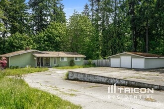 Building Photo - 5019 Vickery Ave E