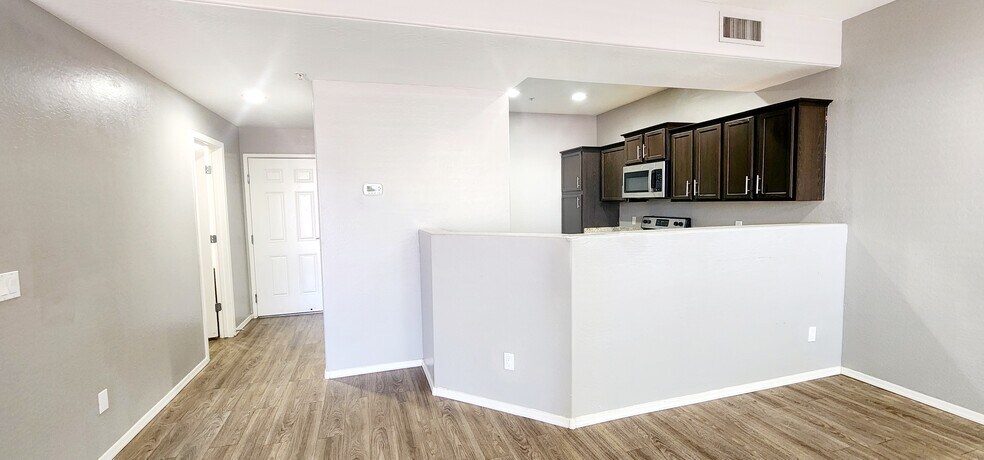 Building Photo - 21655 N 36th Ave