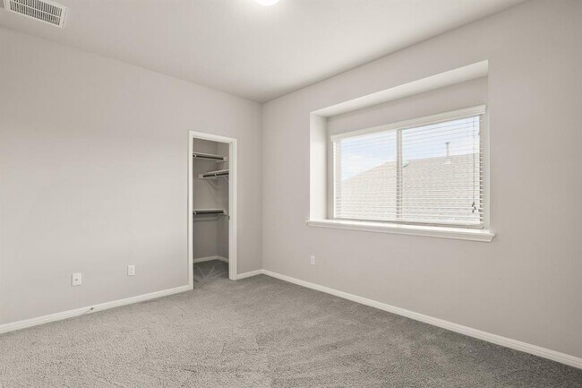 Building Photo - 440 Canadian Springs Dr