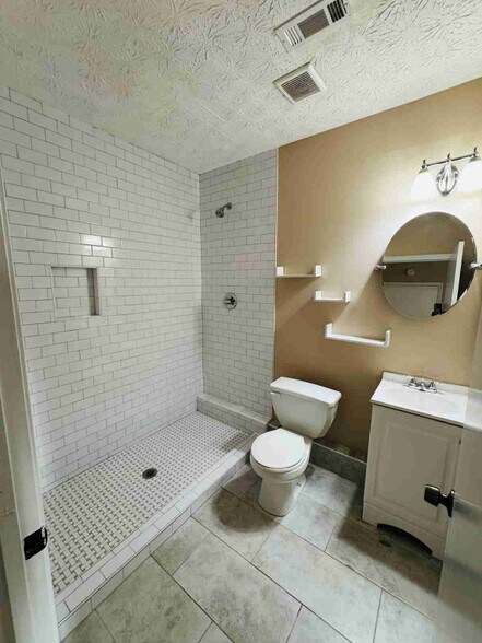 Building Photo - 2690 Stilesboro Rd