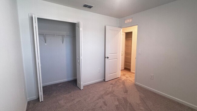 Building Photo - 4957 SW 83rd Pl