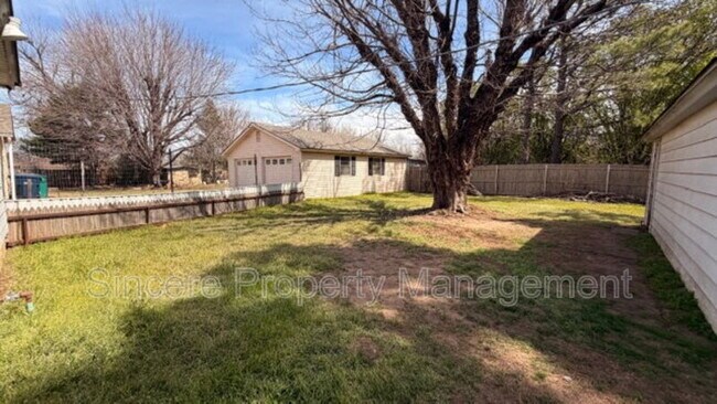 Building Photo - 2904 S Portland Ave