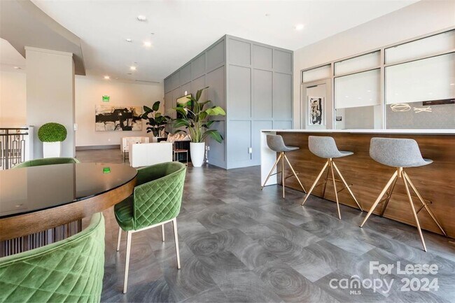 Building Photo - 13230 Ballantyne Corporate Pl