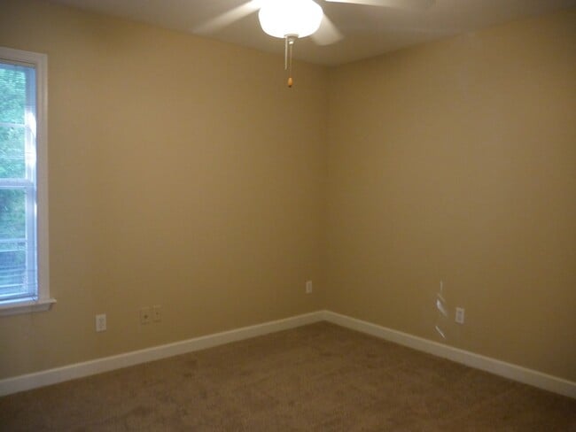 Building Photo - Beautiful Home in Hahira!!