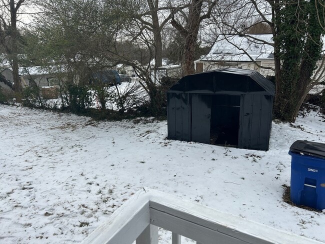 Building Photo - 2326 Waterbury St