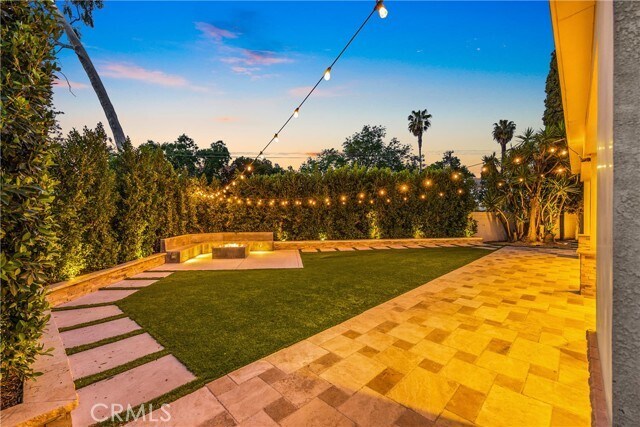 Building Photo - 1320 N Van Gogh Cir