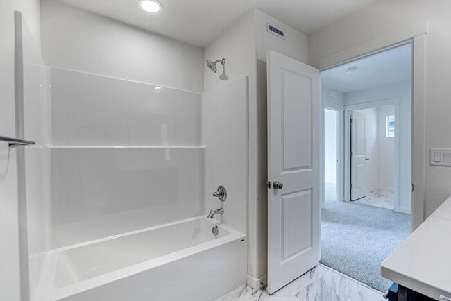 Building Photo - 1843 NW 18th Way