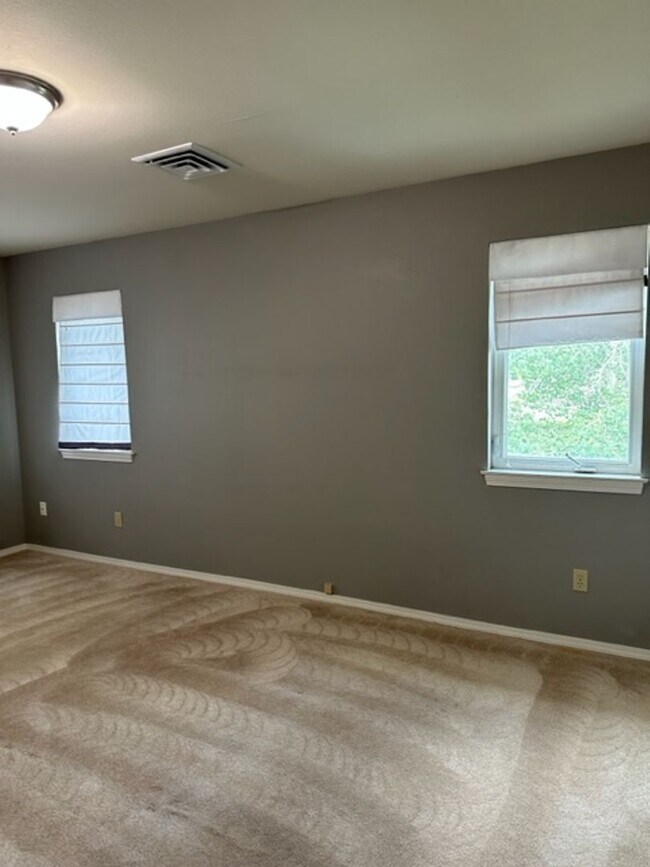 Building Photo - Great Location 2 Bedroom in Bozeman!!