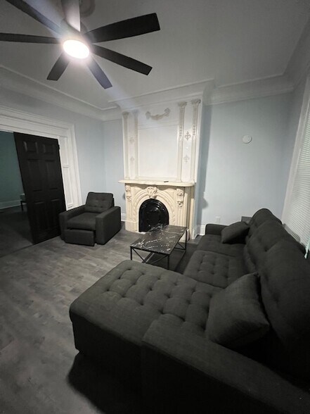 Building Photo - 1211 Madison St