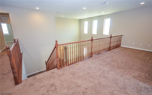 Building Photo - 685 Catalina Aisle St