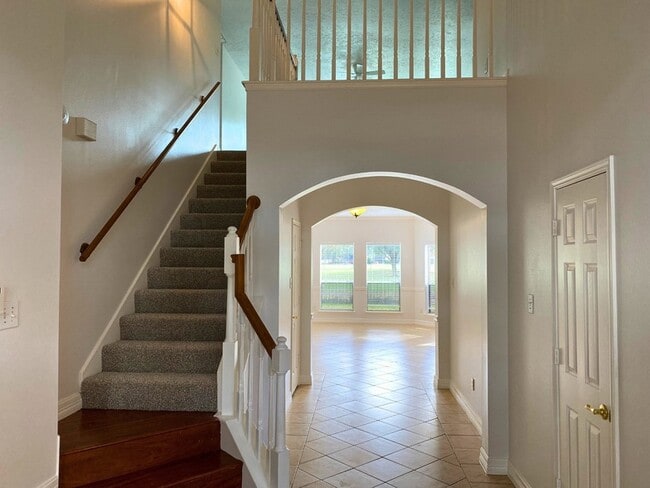 Building Photo - 21623 San Marino Dr