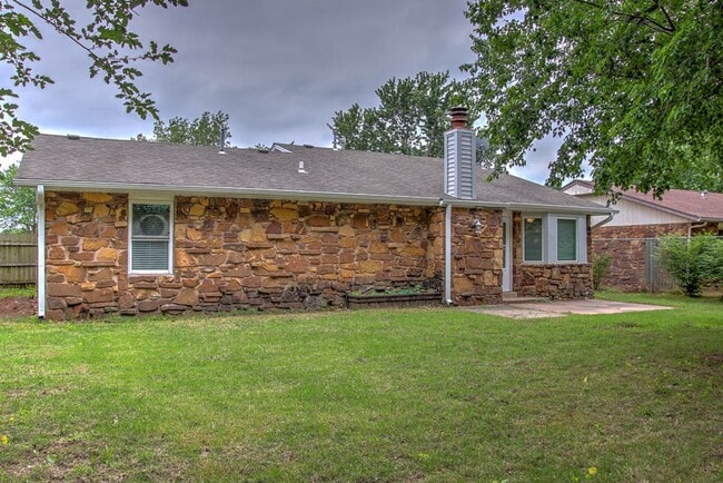 Building Photo - Bixby 3 bed 2 bath in Bixby schools