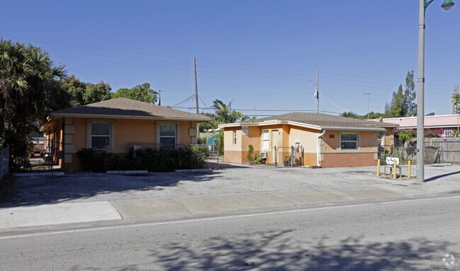 Building Photo - Broadway Apartments