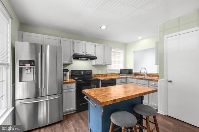 Building Photo - 10704 Cobblestone Dr