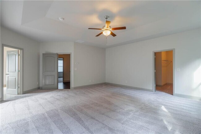 Building Photo - 2121 Spring Sound Ln