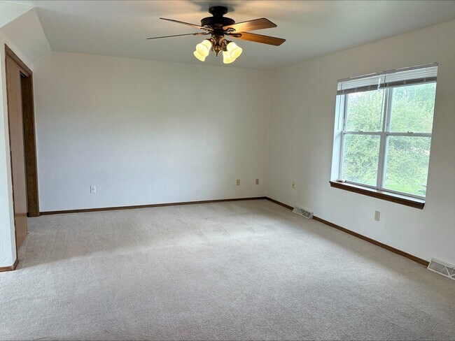 Building Photo - 1762-1764 Barlament Drive - 1764