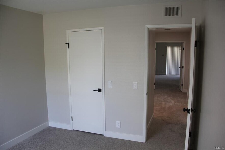 Building Photo - 2030 Bogie Dr