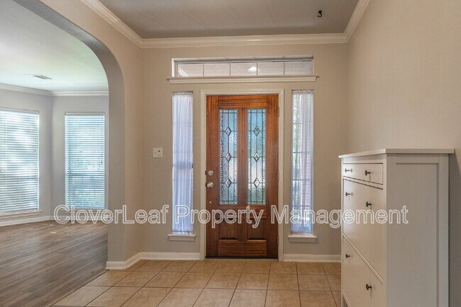 Building Photo - 9107 Los Sonoma Rio