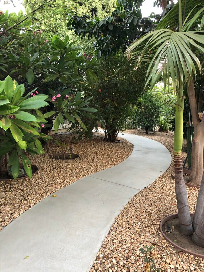 Walkway - 19915 Saticoy St