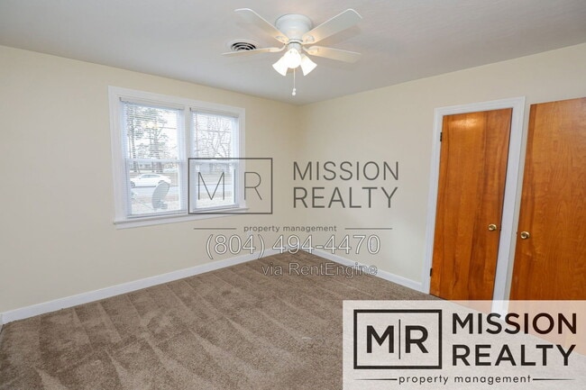 Building Photo - 4823 Suecla Dr