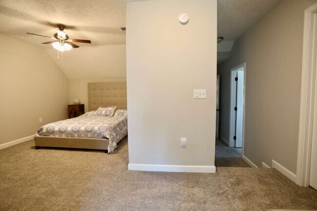 Building Photo - “Stunning 4-Bedroom Retreat with Granite Elegance at 2 River Drive, Pinehurst"