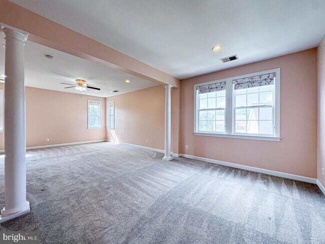 Building Photo - 22827 Oakgrove Rd