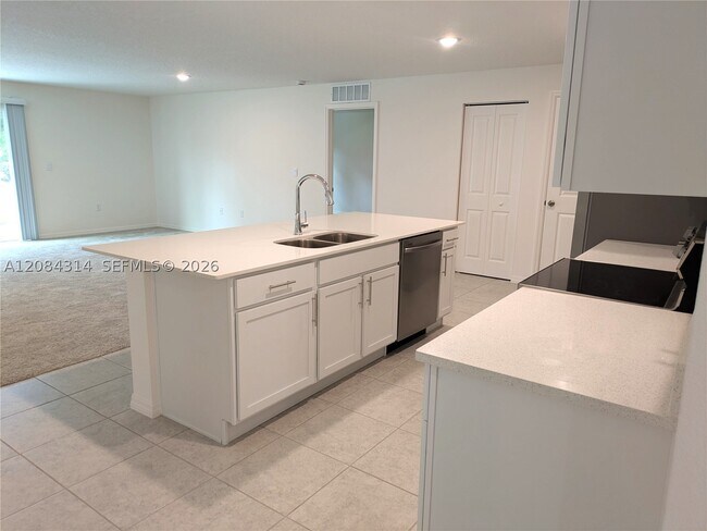 Building Photo - 1329 Biarritz St NW
