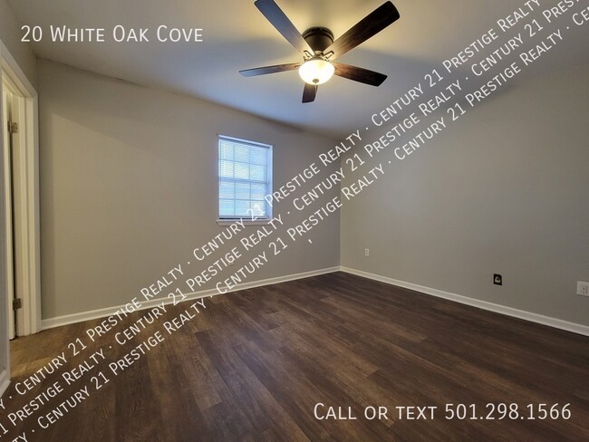 Building Photo - 20 White Oak Cove