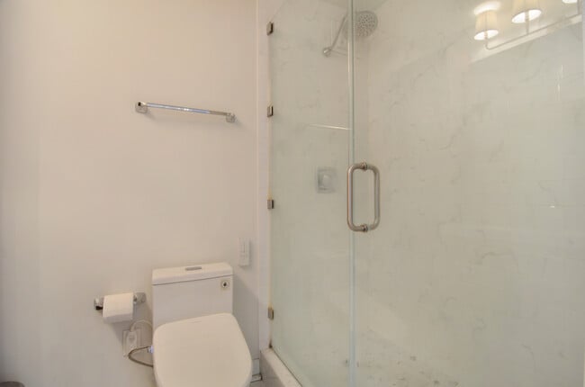 Building Photo - 405 N Wabash Ave