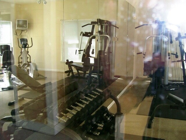 Building Photo - 400 Bucksley Ln