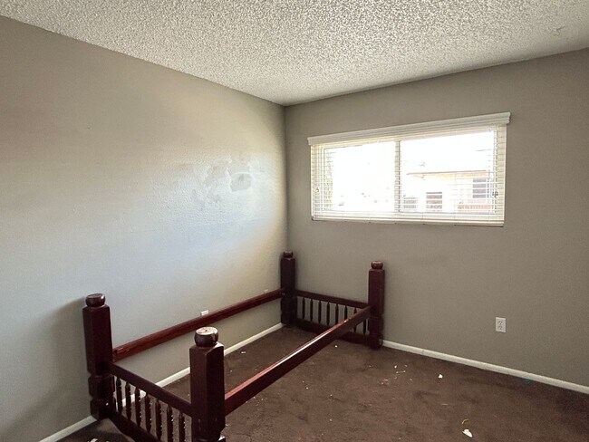 Building Photo - Northern Lanai 2 Bed 1 Bath