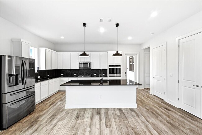 Building Photo - 7801 Donnelley Dr