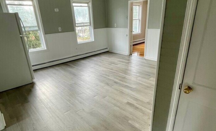 Building Photo - 576 Providence St