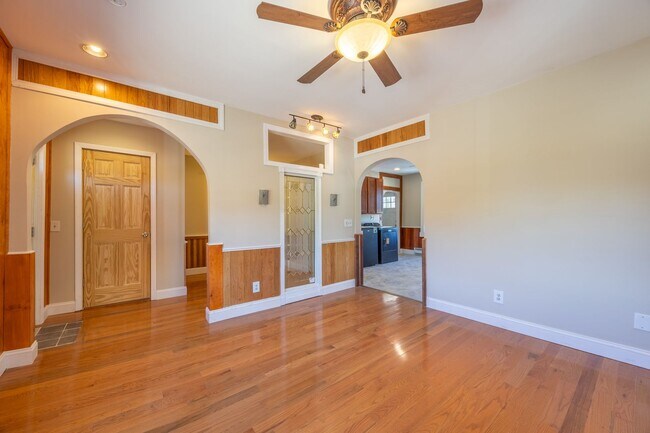 Building Photo - Available Now! Spacious 3-Bedroom Duplex i...