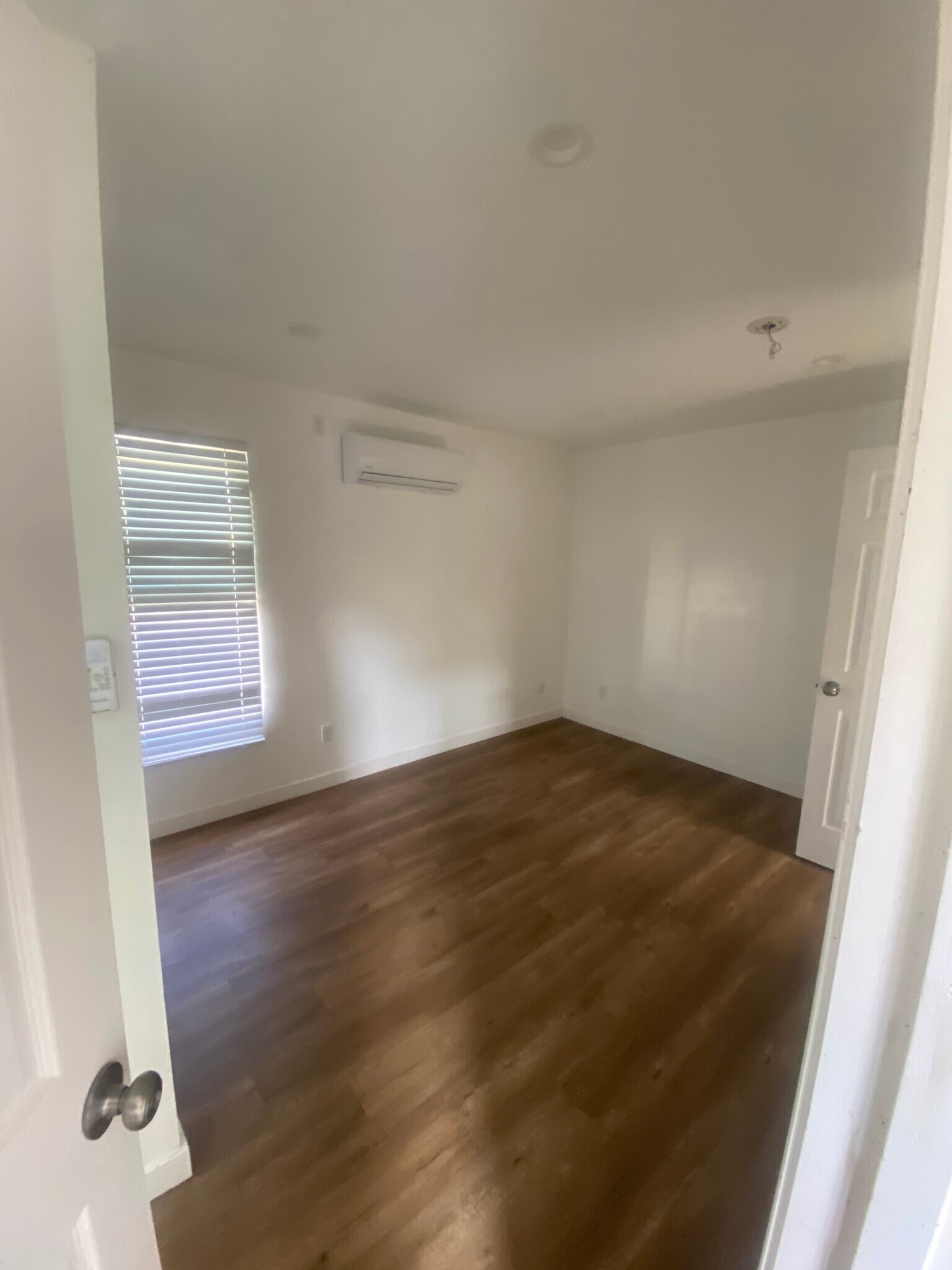 Building Photo - 1851 Magnolia Ave