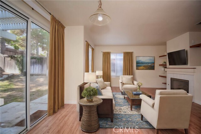 Building Photo - 554 Pointe Vista Ct