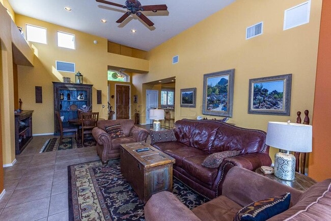 Building Photo - 4402 W Cloud Ranch Pl