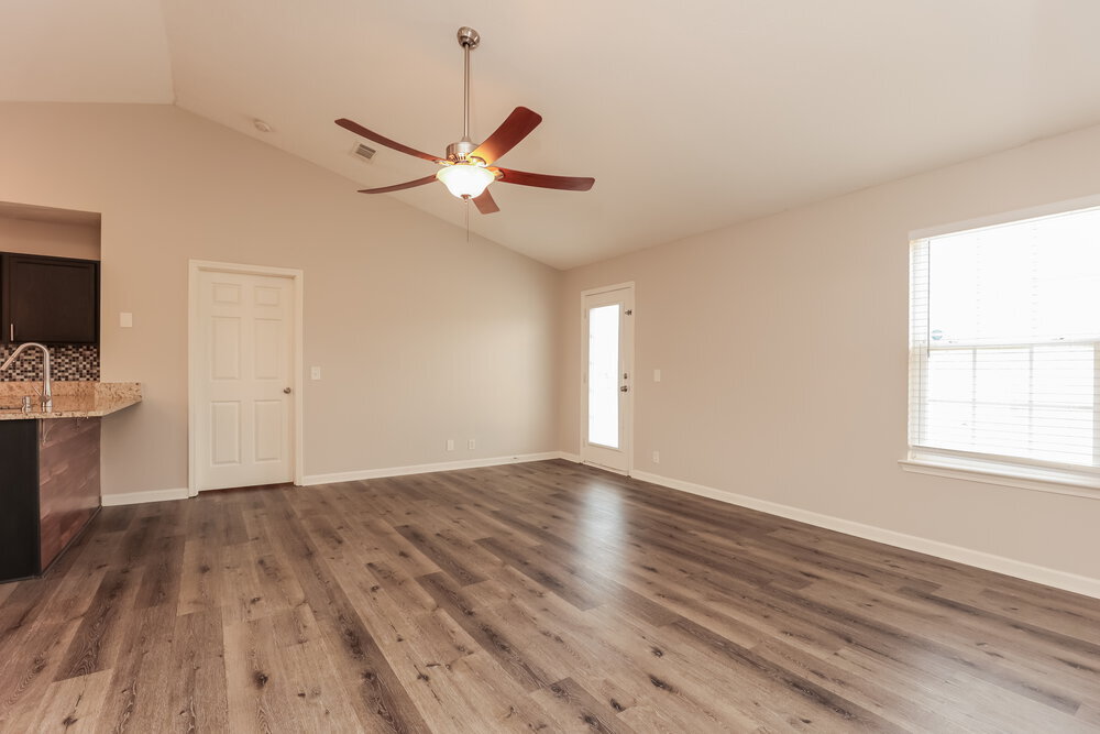 Building Photo - 1316 S Hampton Ct