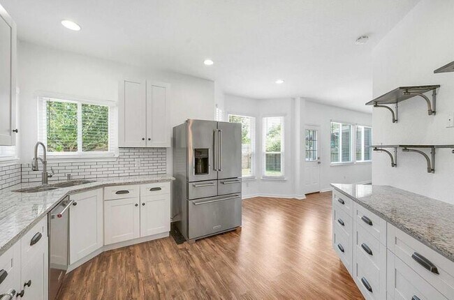 Building Photo - 2507 Eastwood Ln