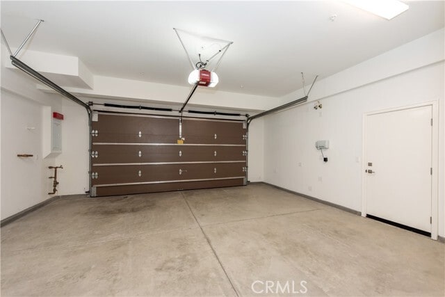 Building Photo - 108 Statura