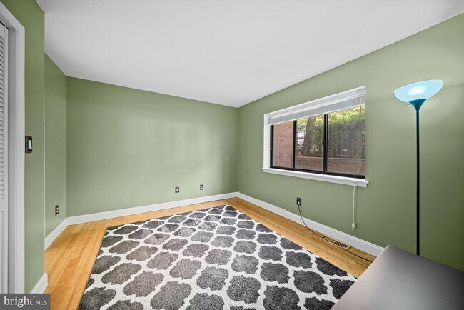 Building Photo - 3895 Steppes Ct