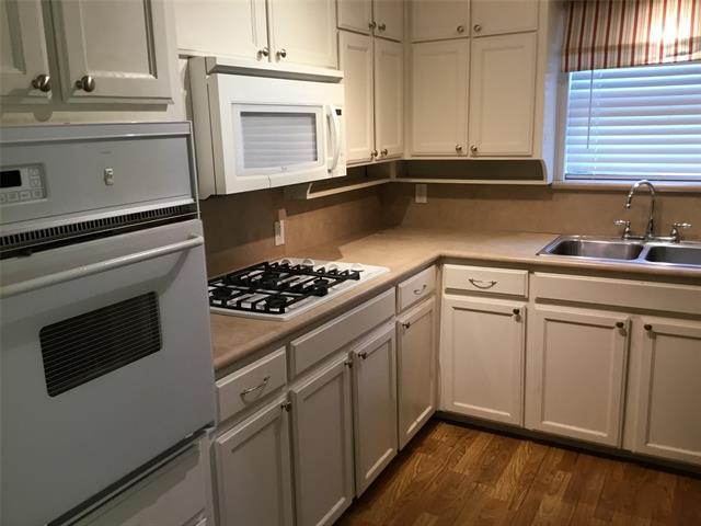 Building Photo - 609 Spring Garden Dr