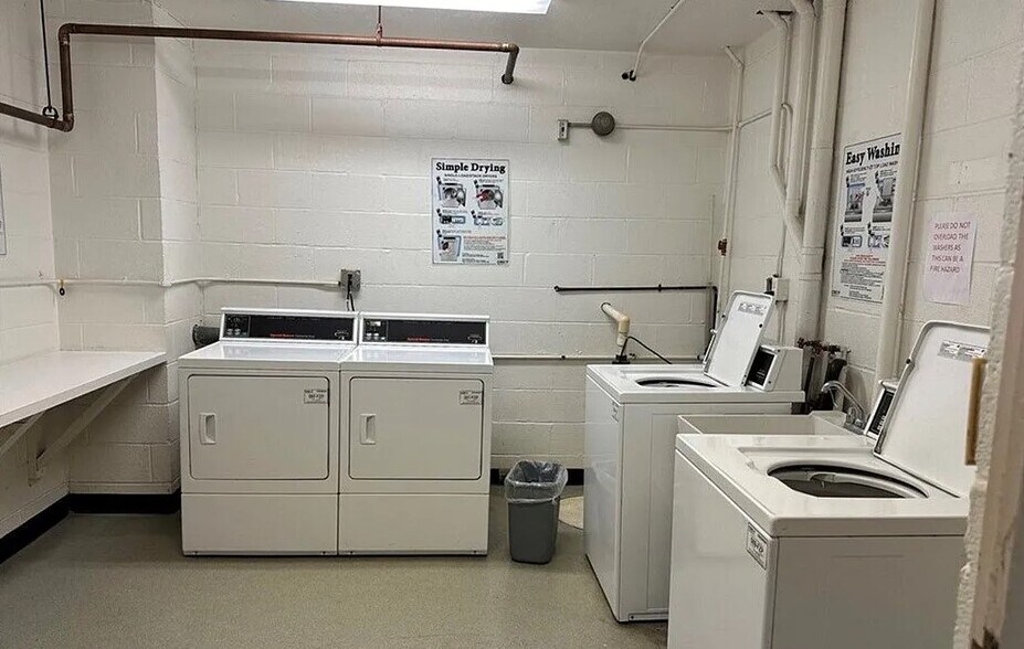 Building Photo - 25735 Lorain Rd