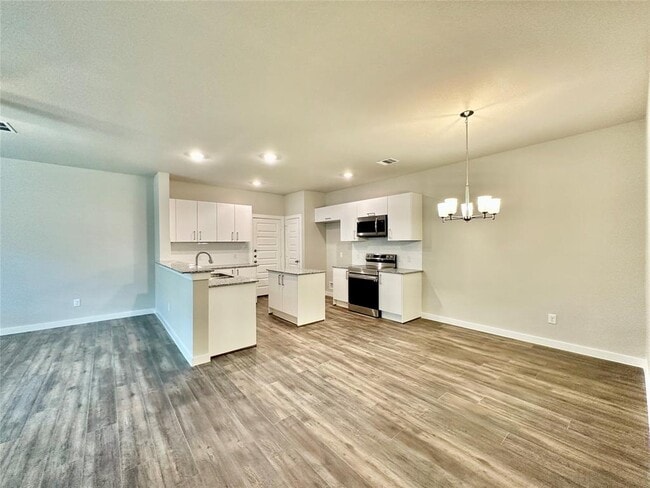Building Photo - 9844 Grosbeak Ln