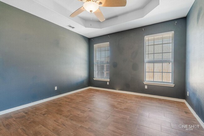 Building Photo - 7017 Springwater Ave
