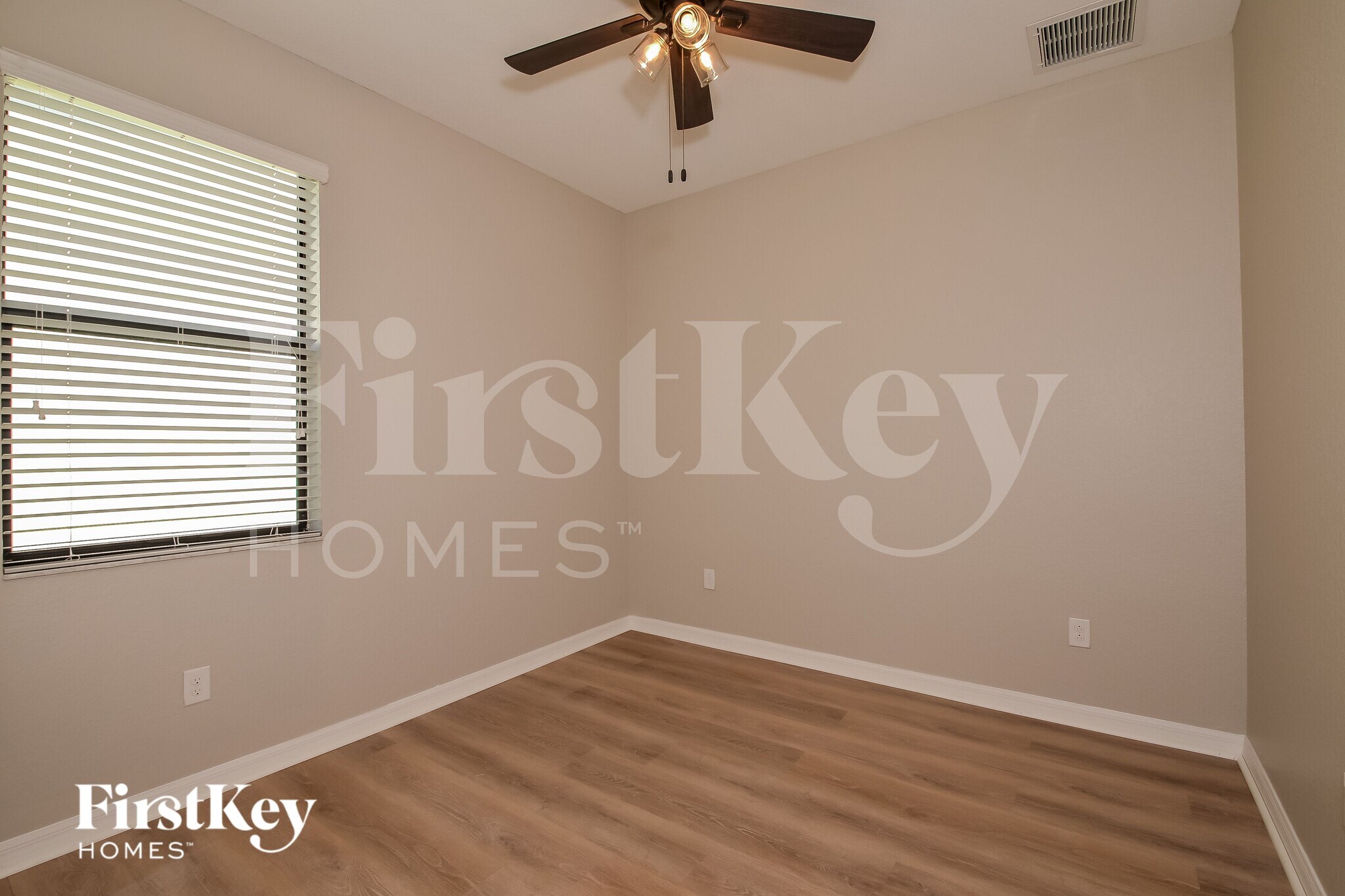 Building Photo - 11327 Sweetgrass Dr