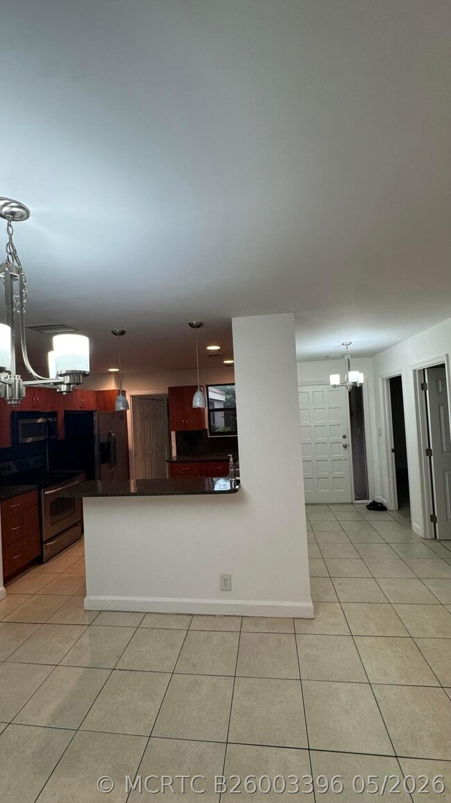 Building Photo - 802 St Andrews Rd
