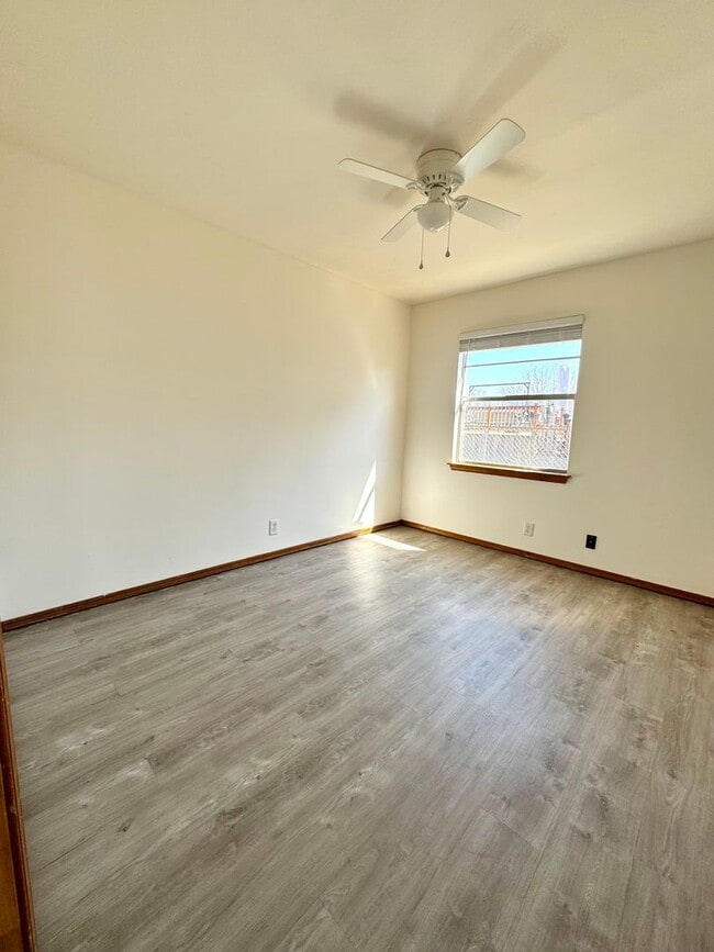 Building Photo - Updated 3 Bedroom, 1.5 Bath House Near Hard Rock Casino and Has Great Highway Access!