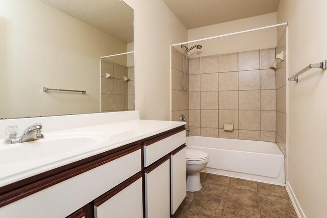 Building Photo - 16806 Accolade Way