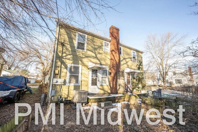 Building Photo - 1319 N Alton Ave